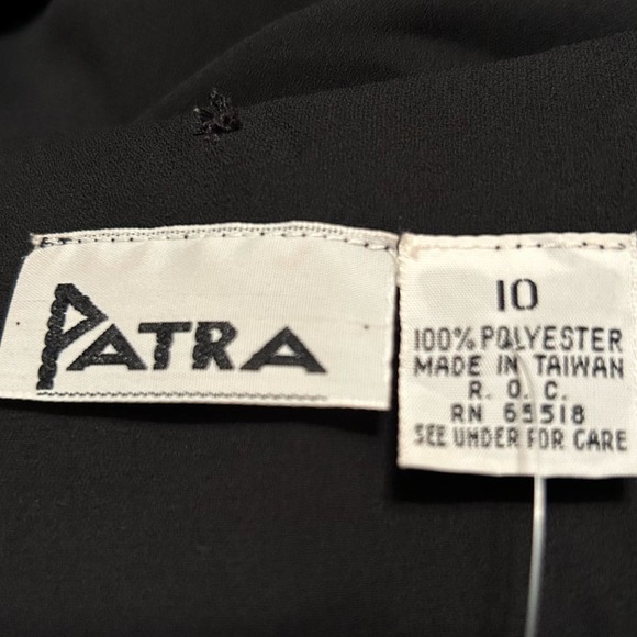 1980s Black Low Cut Dress Semi Sheer Dolman Sleeves / Women’s Medium * - Picture 4 of 4